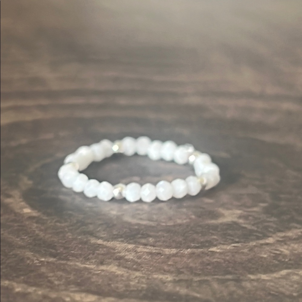 Elegant Moonstone And 925 Sterling Silver Ring 28$